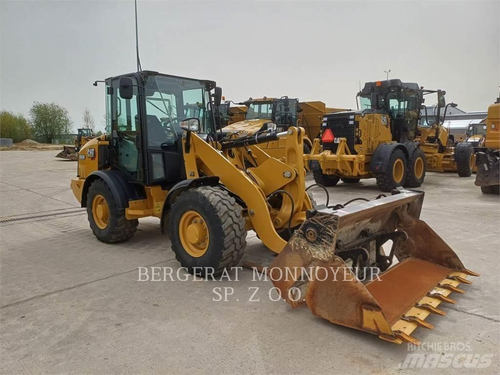 CAT 906M  휠로우더