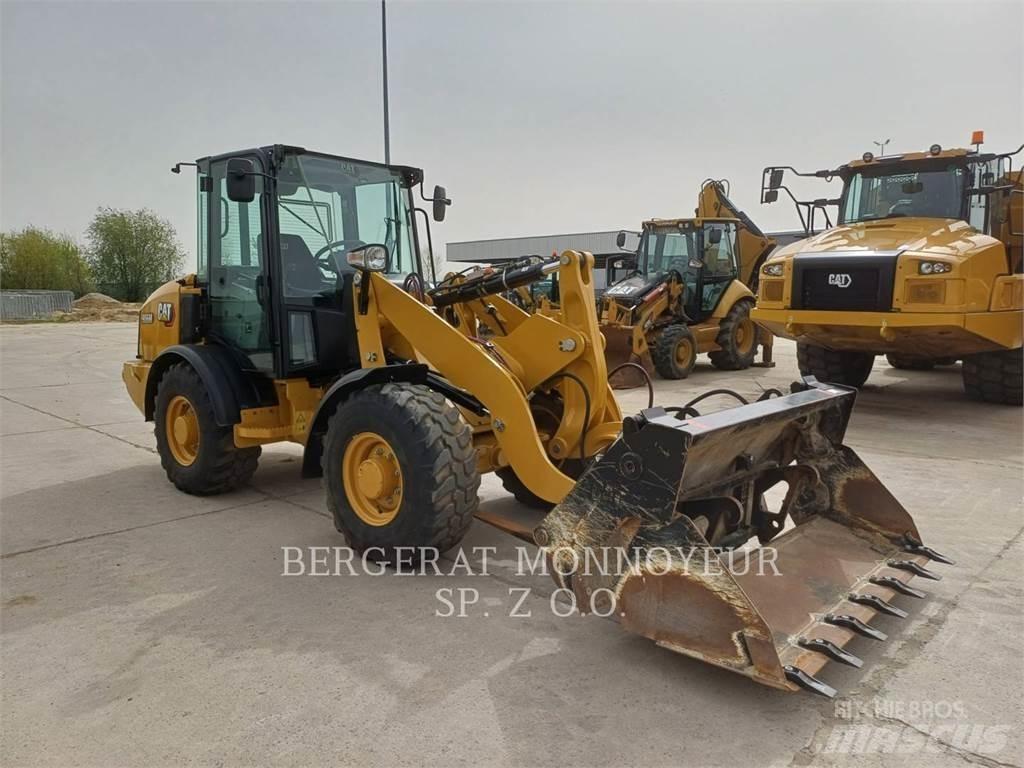 CAT 906M  휠로우더