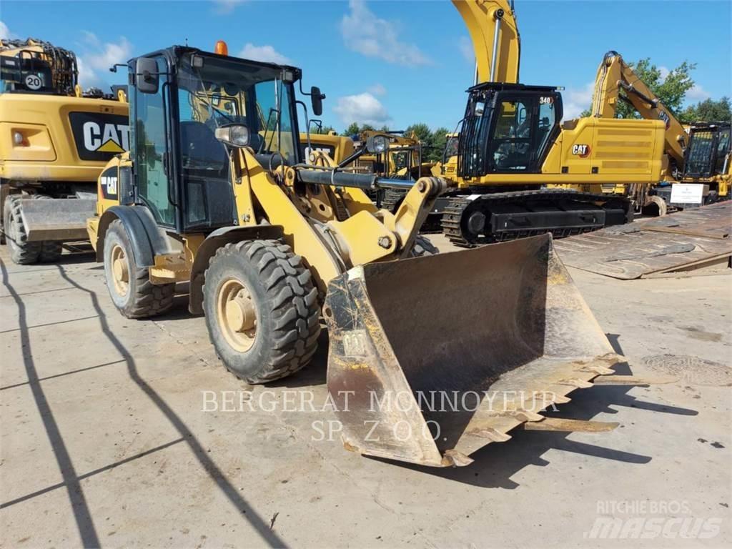 CAT 906M  휠로우더