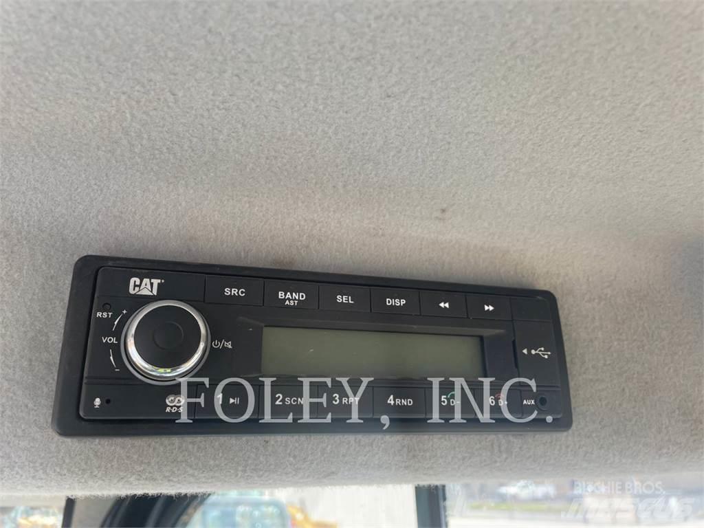 CAT 906M  휠로우더