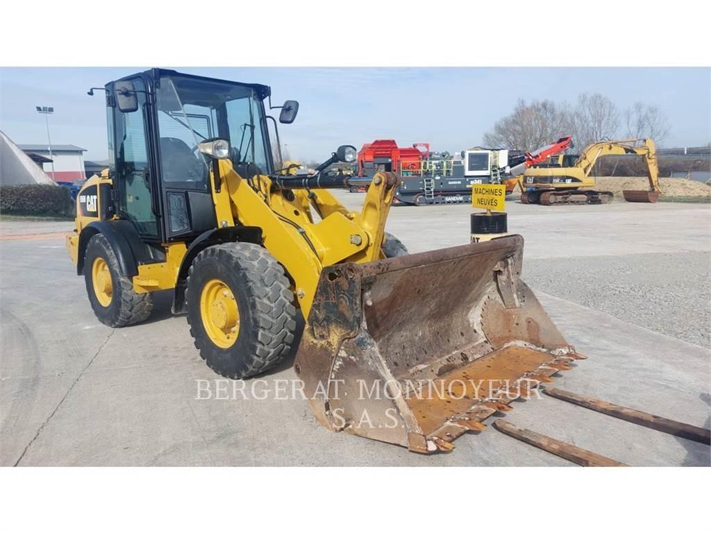 CAT 906M  휠로우더