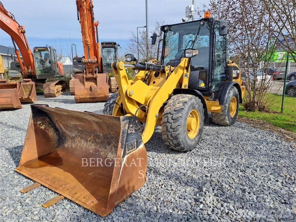 CAT 906M  휠로우더
