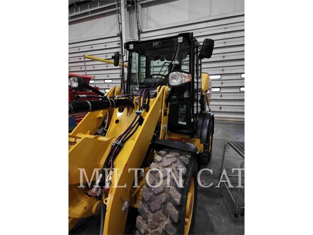 CAT 906M  휠로우더