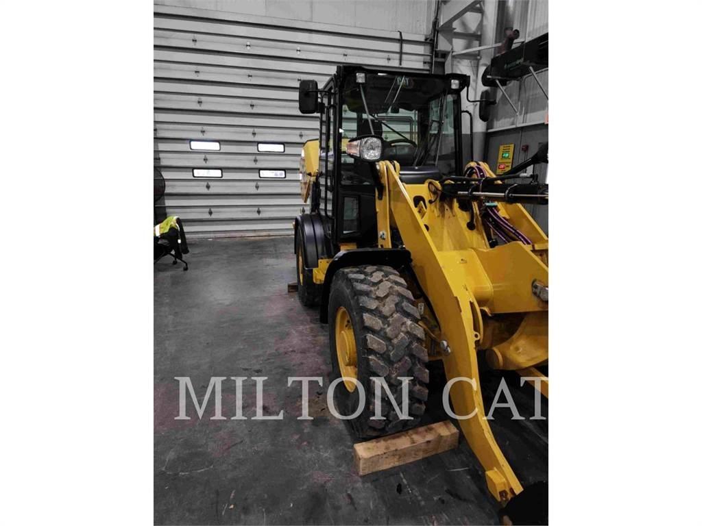 CAT 906M  휠로우더