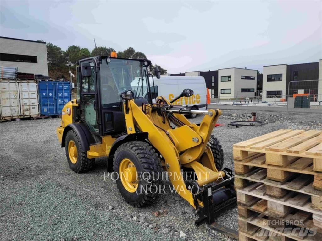 CAT 906M  휠로우더