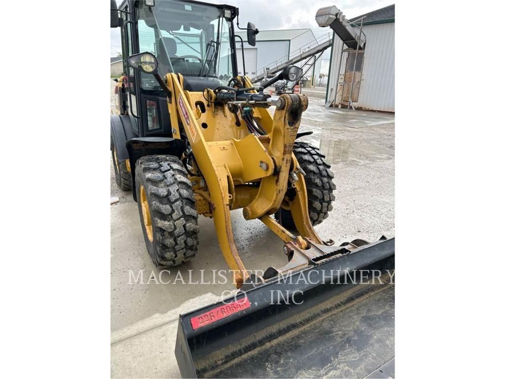 CAT 906M  휠로우더