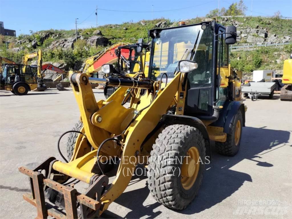 CAT 906M  휠로우더