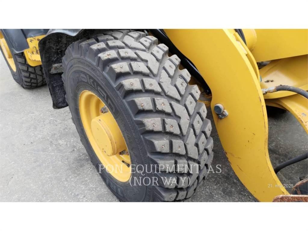 CAT 906M  휠로우더
