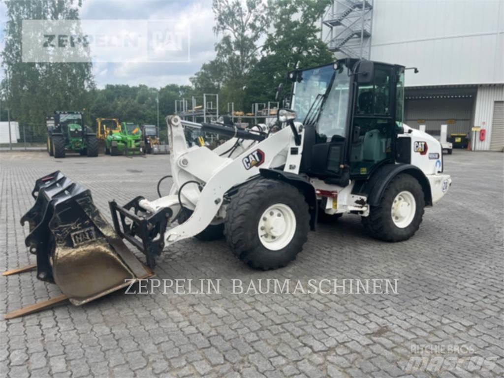 CAT 906M  휠로우더