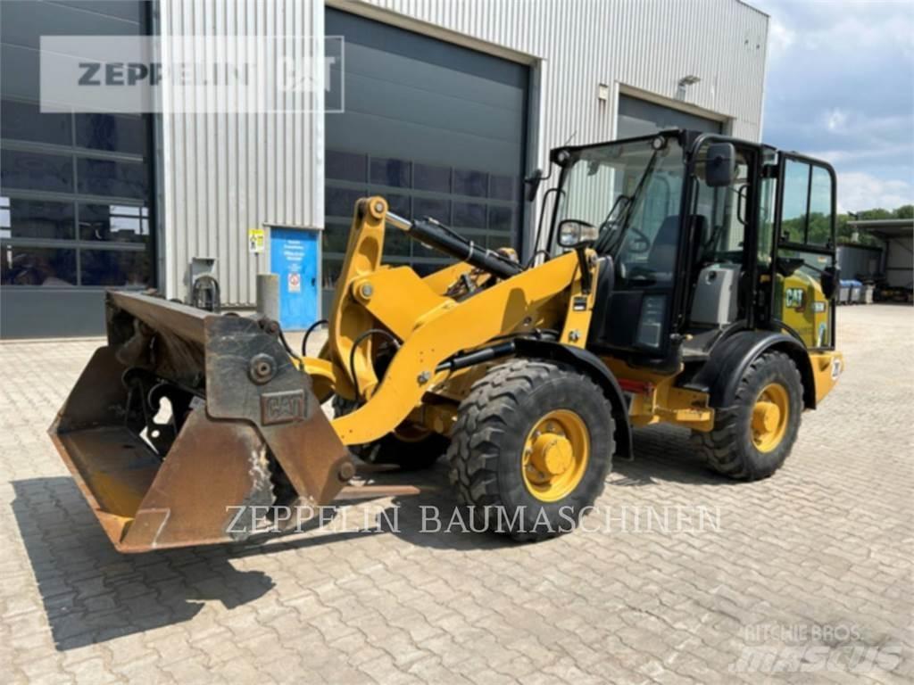 CAT 906M  휠로우더