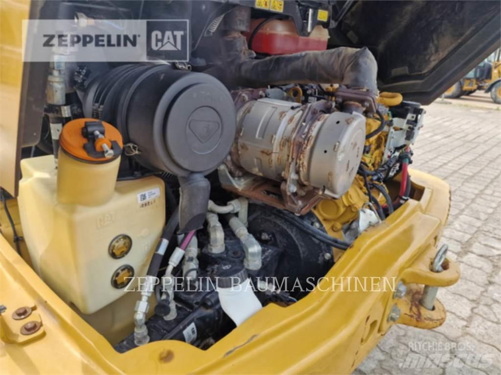 CAT 906M  휠로우더