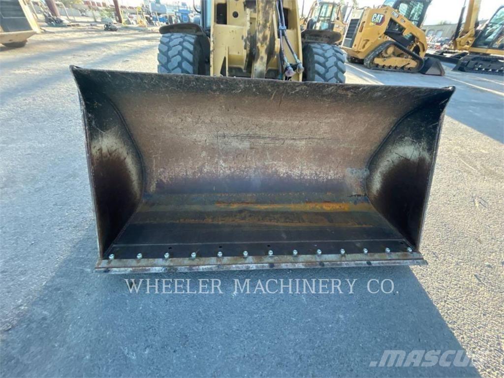CAT 906M  휠로우더