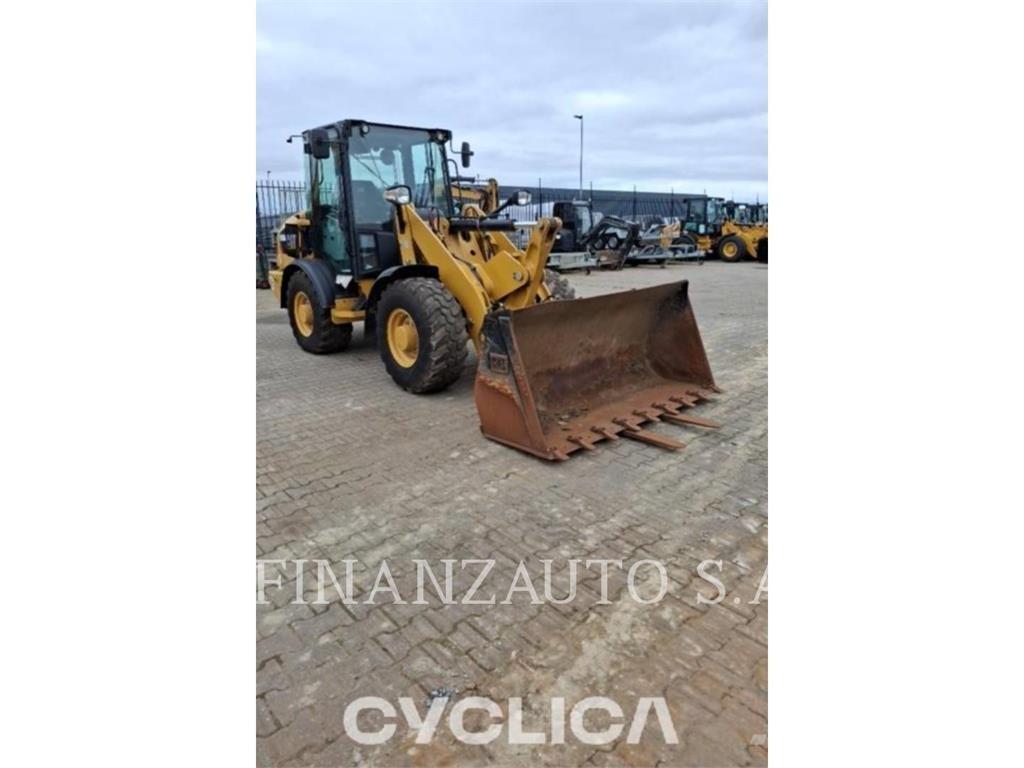 CAT 906M  휠로우더