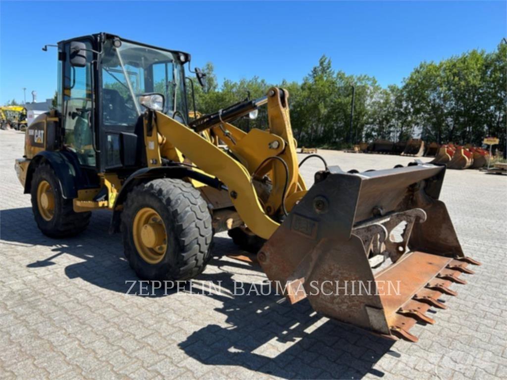 CAT 906M  휠로우더