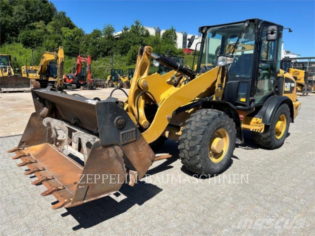 CAT 906M  휠로우더