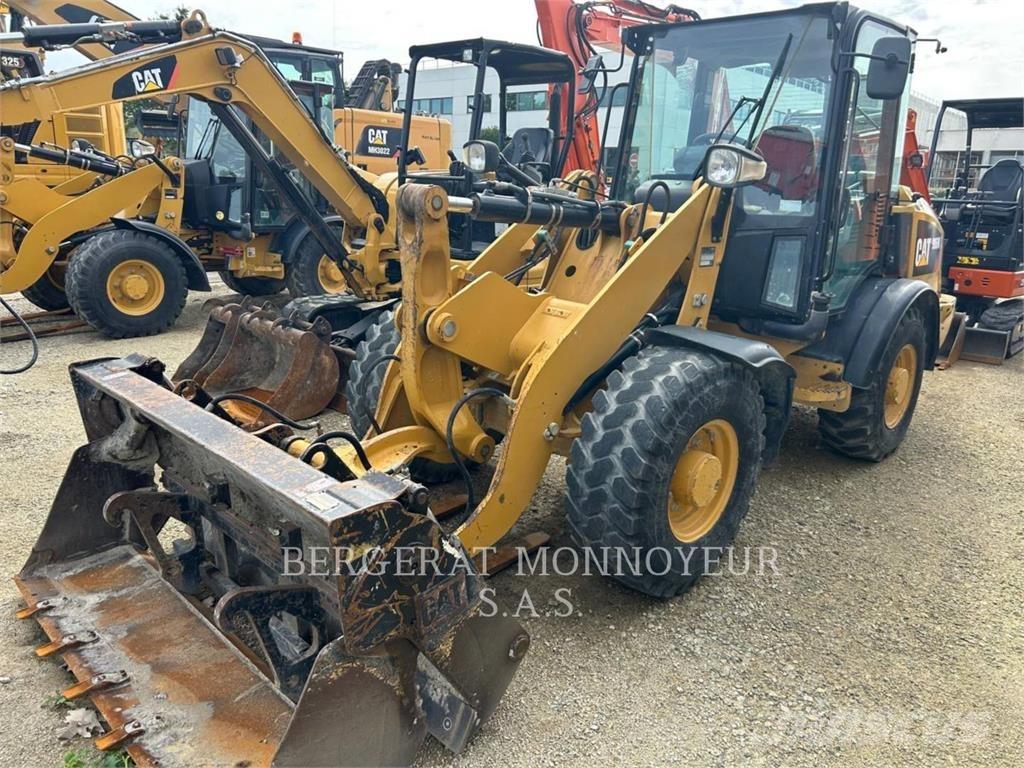 CAT 906M  휠로우더