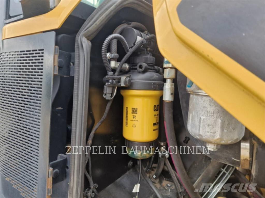 CAT 906M  휠로우더