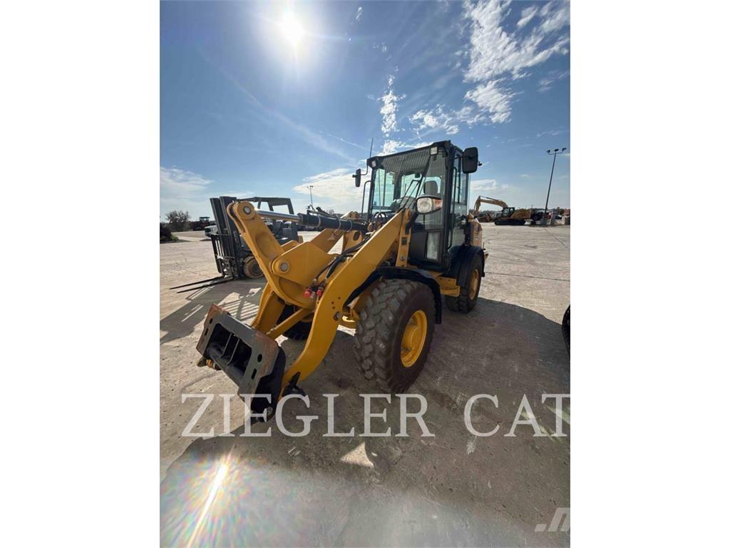 CAT 906M  휠로우더