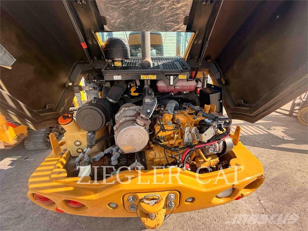 CAT 906M  휠로우더