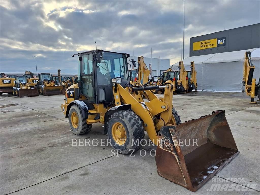 CAT 907M  휠로우더