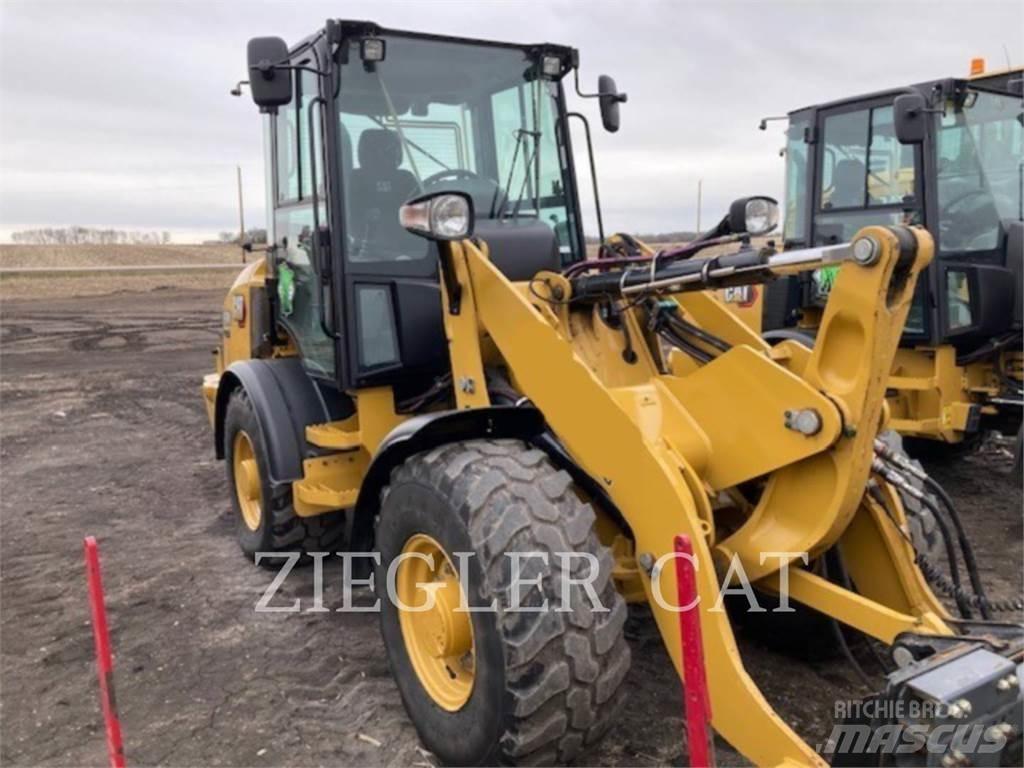 CAT 907M  휠로우더