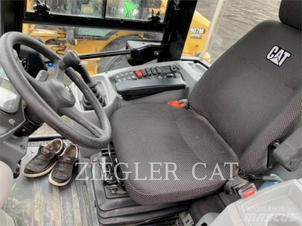 CAT 907M  휠로우더