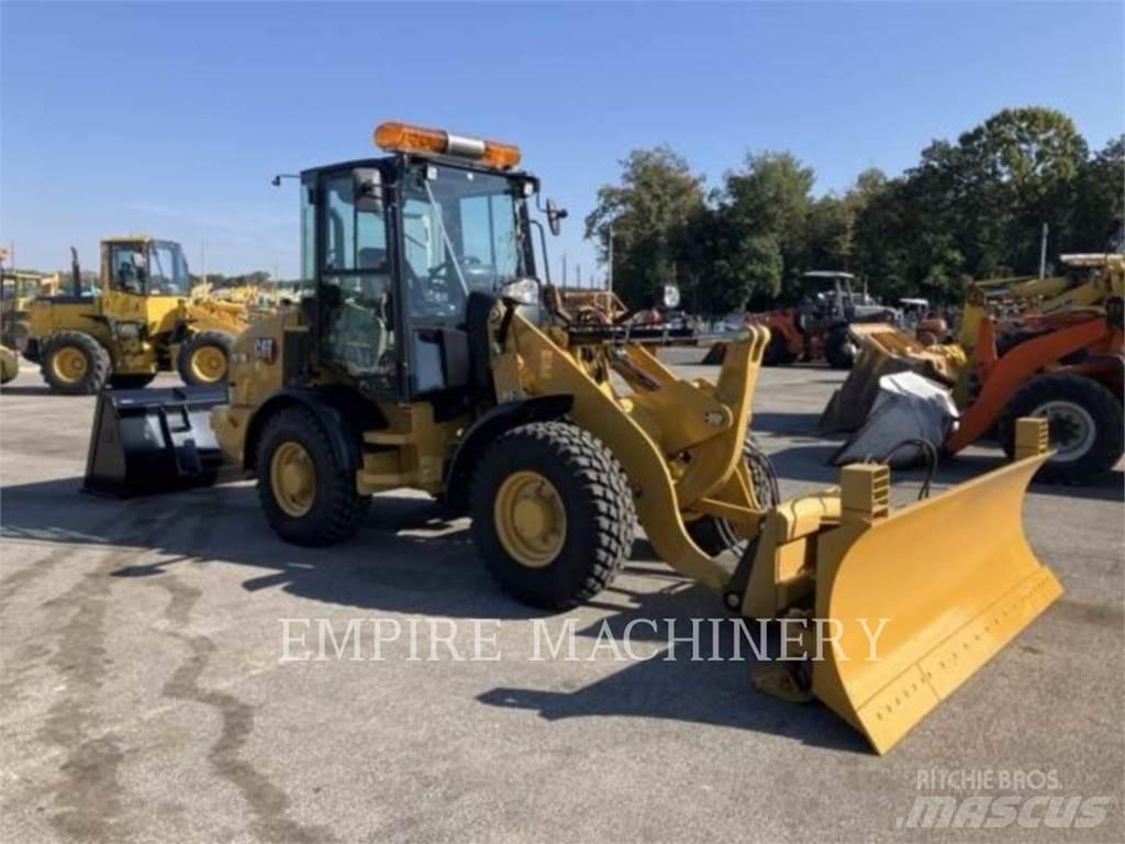 CAT 907M  휠로우더