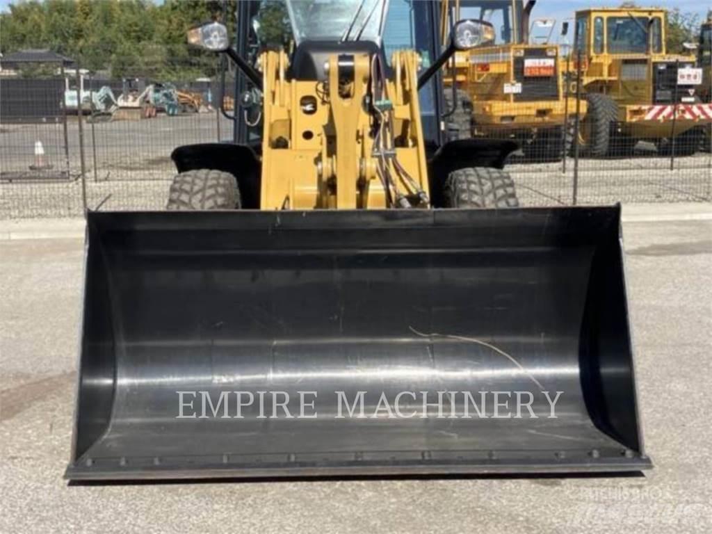 CAT 907M  휠로우더