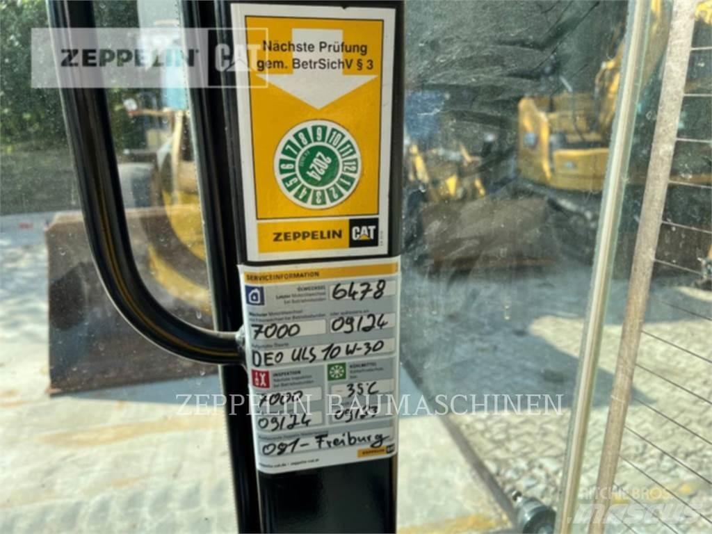 CAT 907M  휠로우더