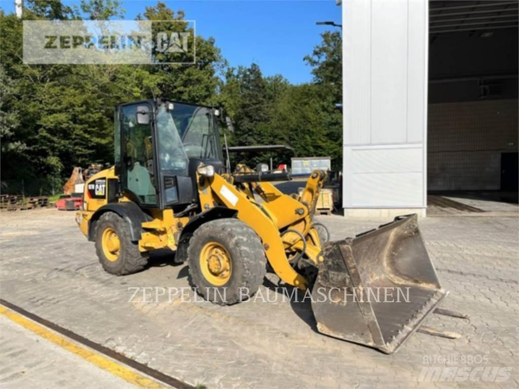 CAT 907M  휠로우더