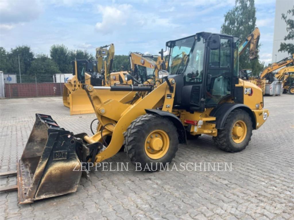 CAT 907M  휠로우더