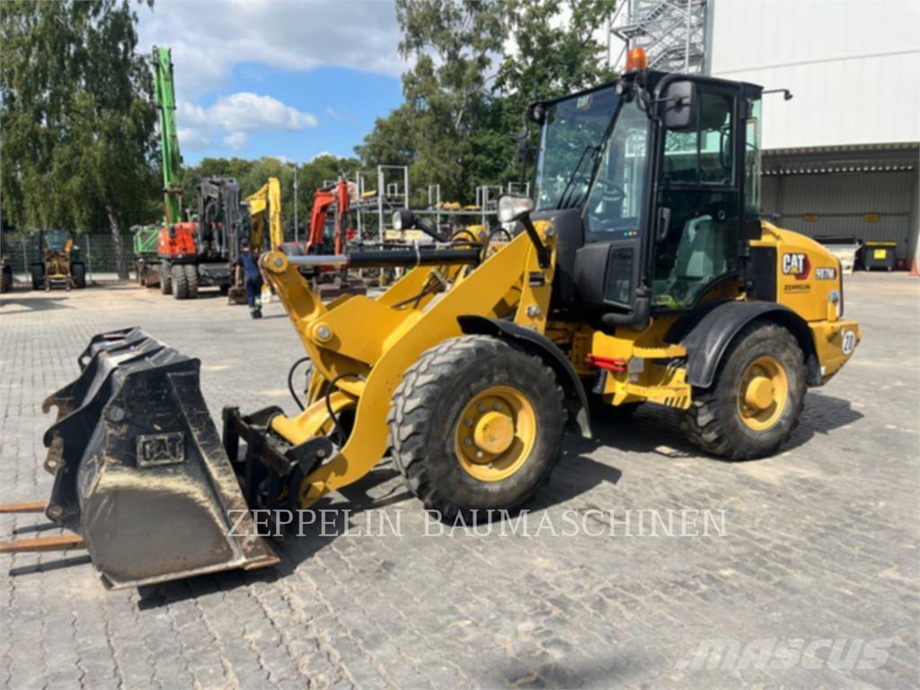 CAT 907M  휠로우더