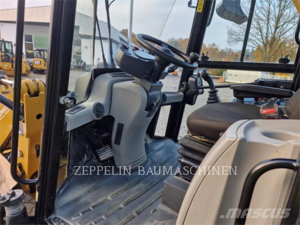 CAT 907M  휠로우더