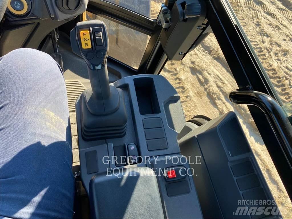 CAT 90814  휠로우더