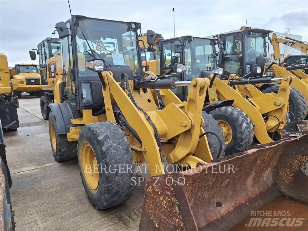 CAT 908M  휠로우더