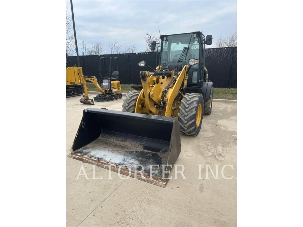 CAT 908M 미니 로더