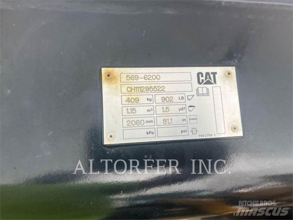 CAT 908M 미니 로더