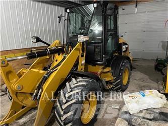 CAT 908M 미니 로더