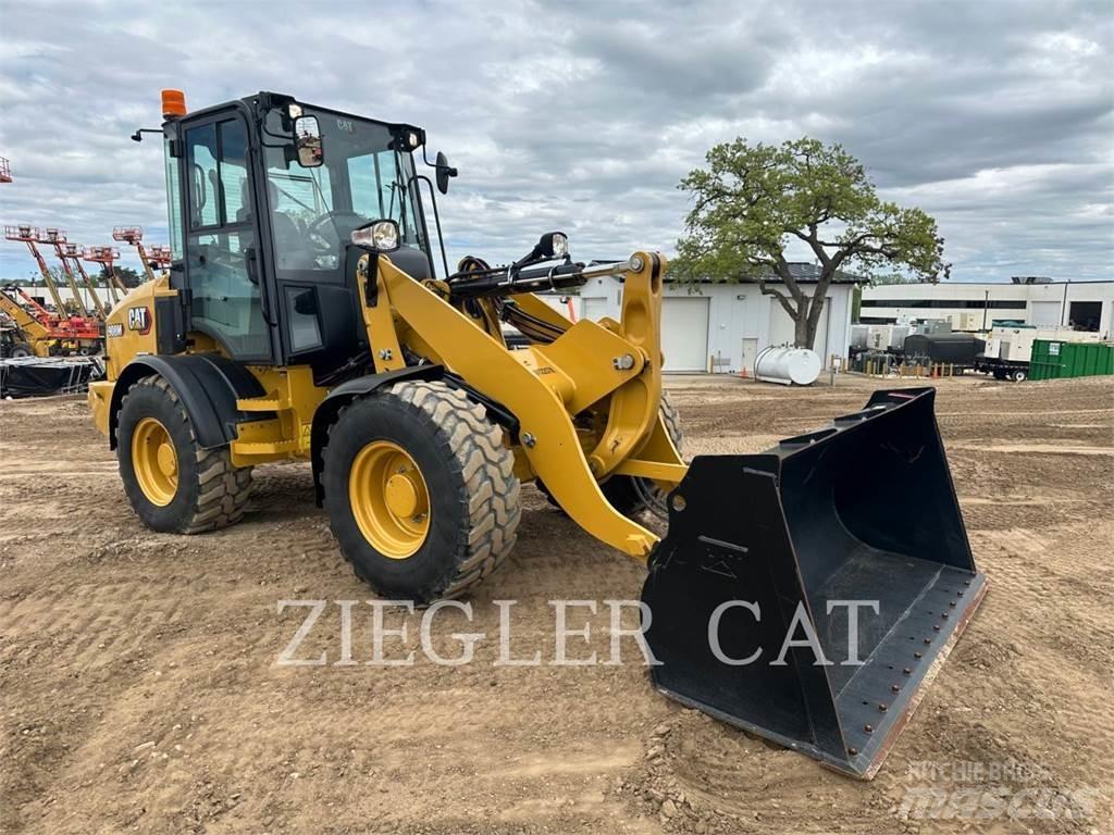 CAT 908M  휠로우더