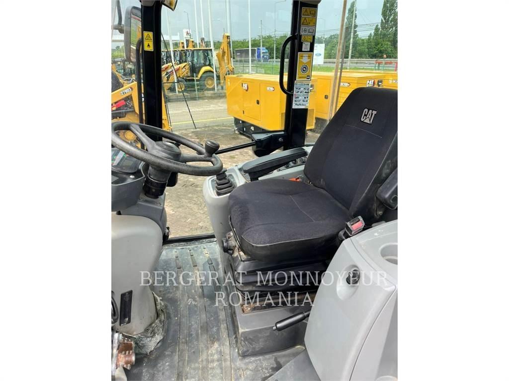 CAT 908M  휠로우더