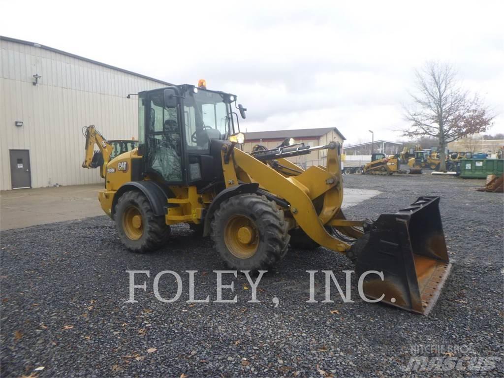 CAT 908M  휠로우더