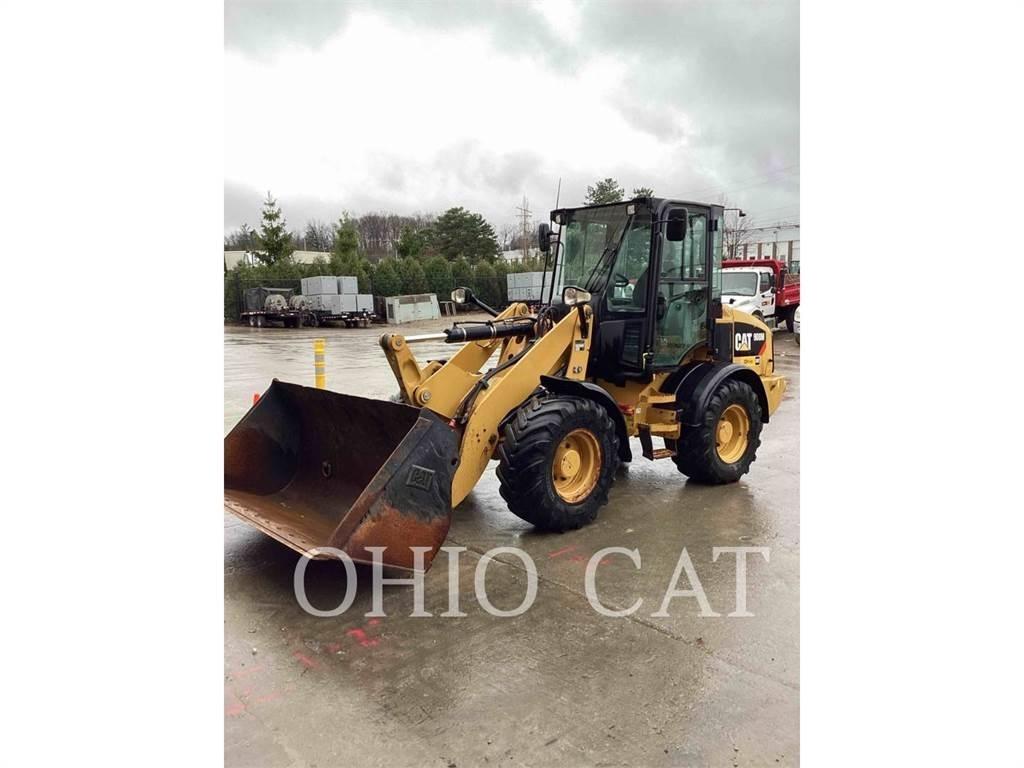 CAT 908M 미니 로더