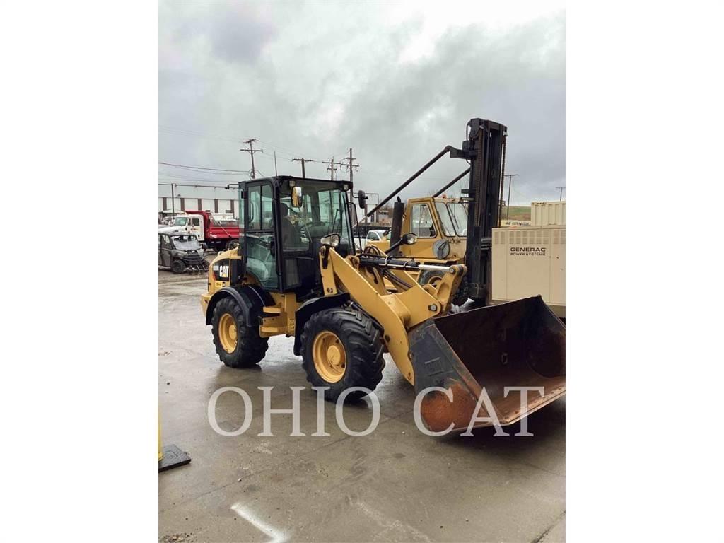 CAT 908M 미니 로더