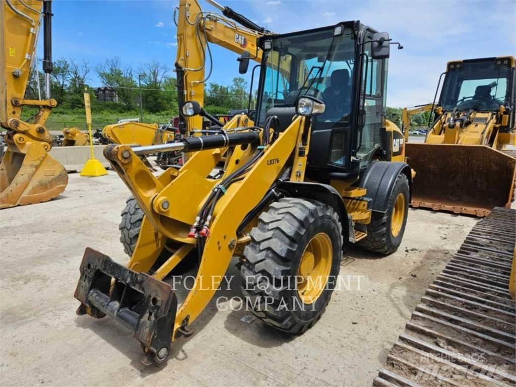 CAT 908M  휠로우더