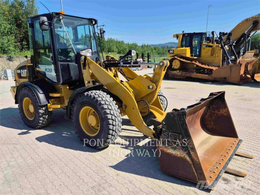 CAT 908M  휠로우더