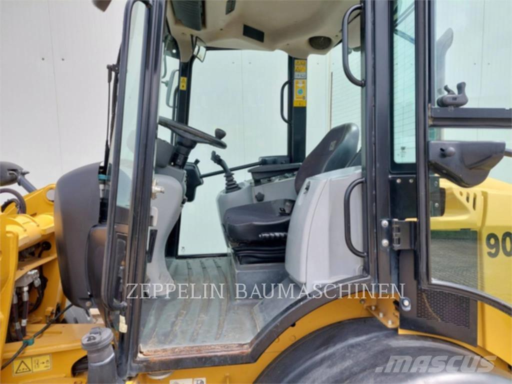 CAT 908M  휠로우더