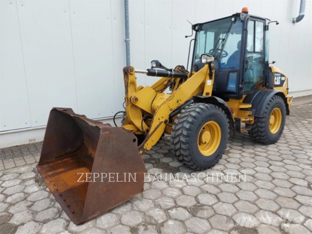 CAT 908M  휠로우더