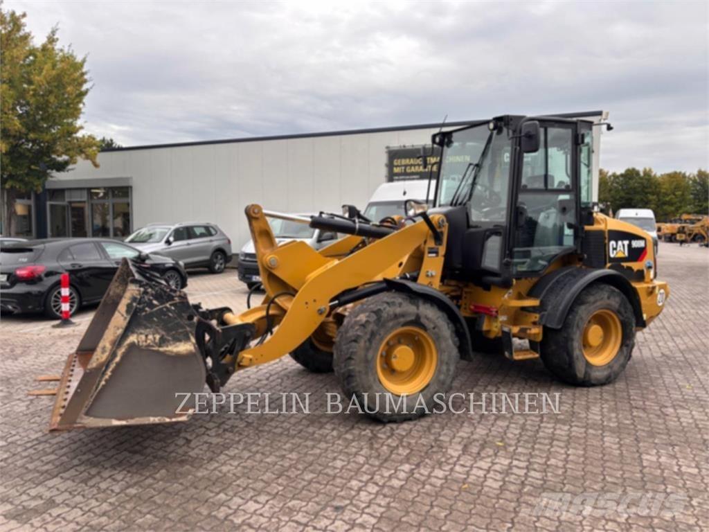 CAT 908M  휠로우더