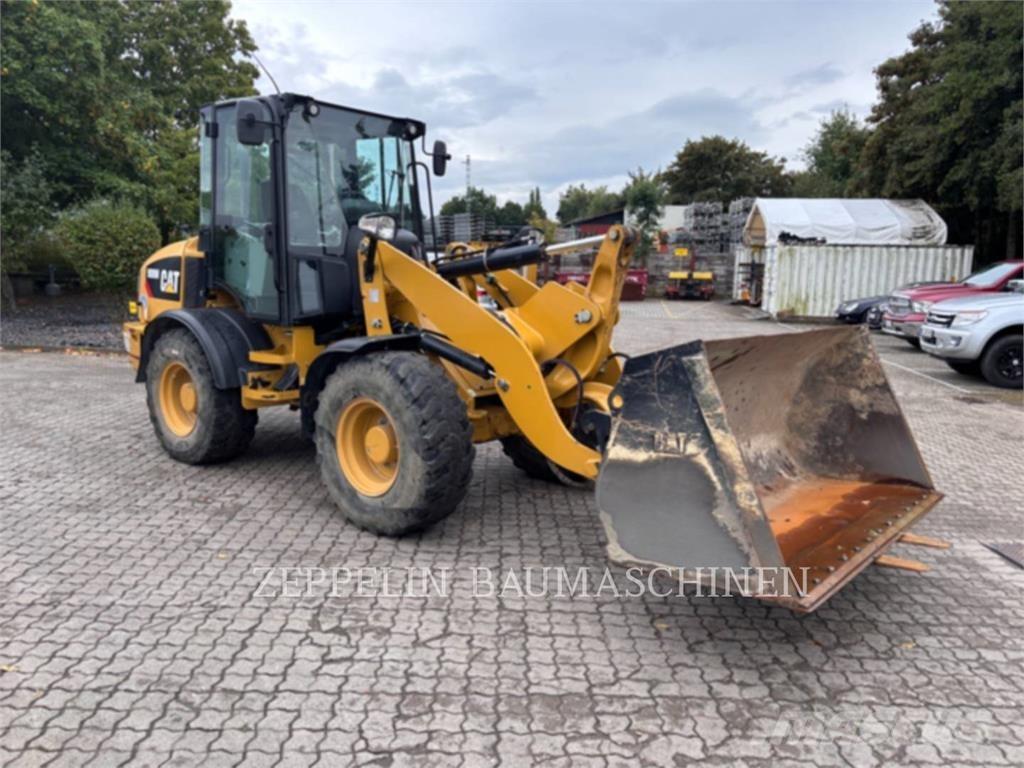 CAT 908M  휠로우더