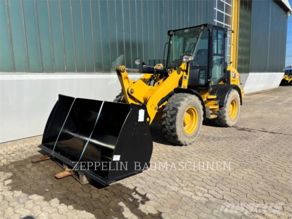 CAT 908M  휠로우더